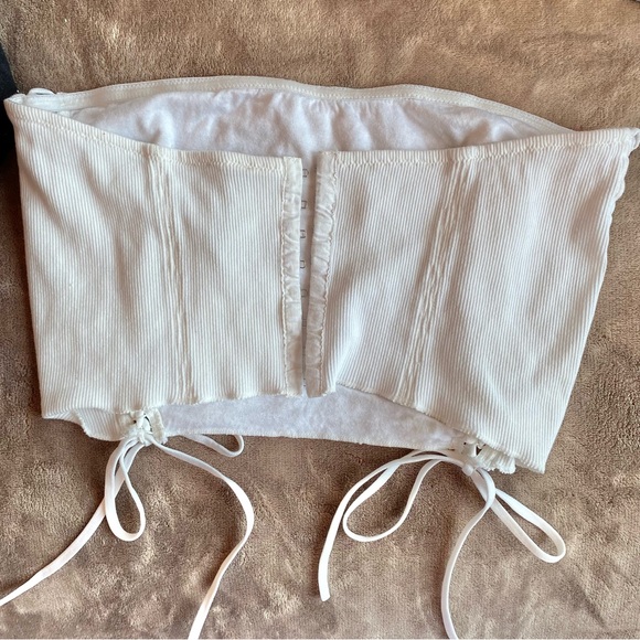 White Eyelet “Out From Under” Strapless Tube Top Crop Boho Urban Outfitter Large - Picture 2 of 8